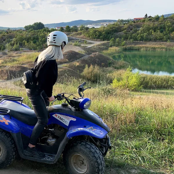 Quadtúra árkon-bokron át (1 fő)